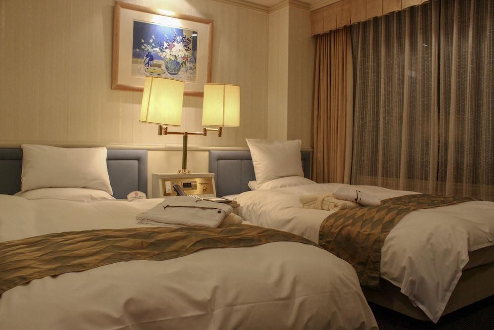 Hotel Higashinihon אוצונומיה מראה חיצוני תמונה